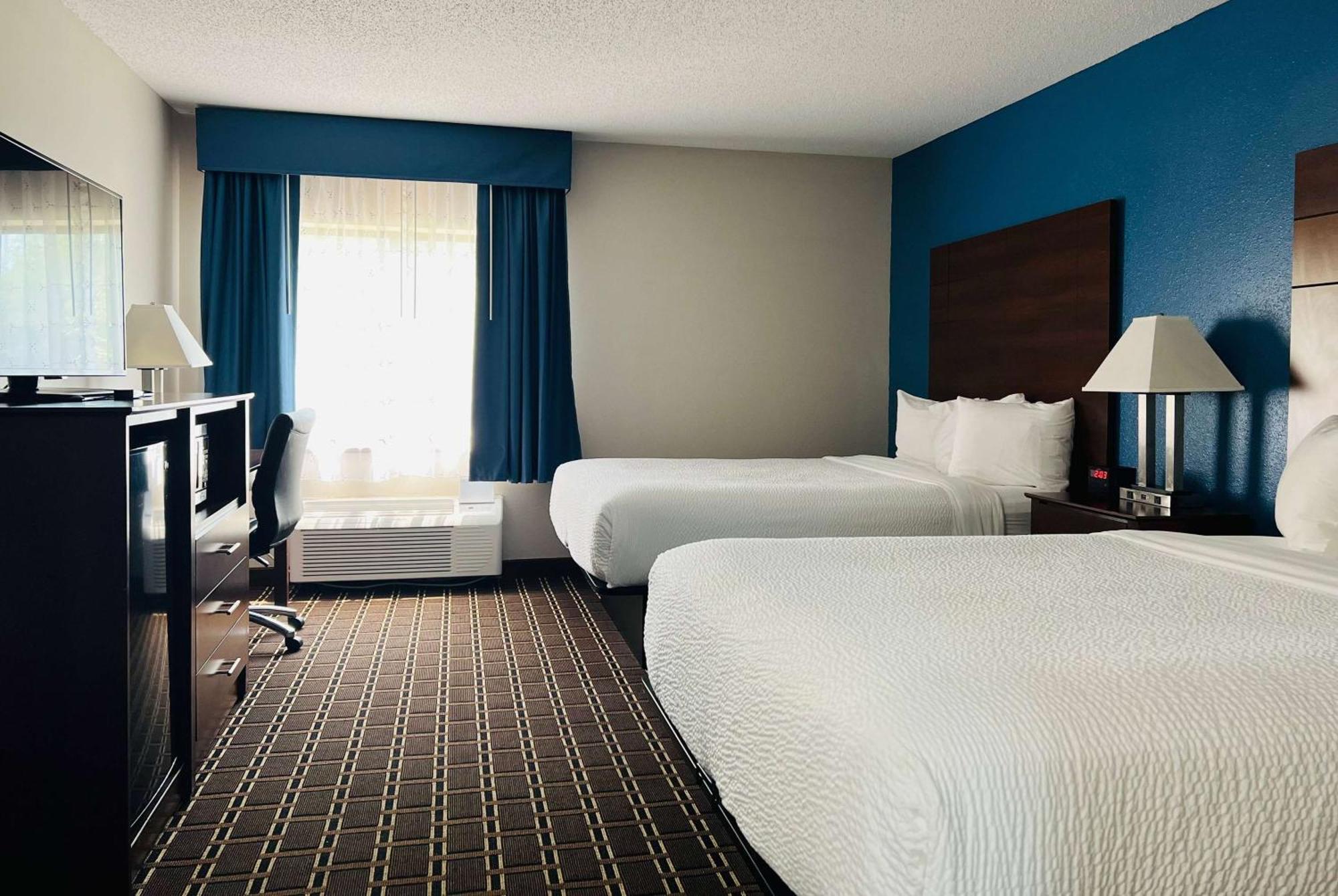 Baymont By Wyndham La Crosse/Onalaska Exterior photo